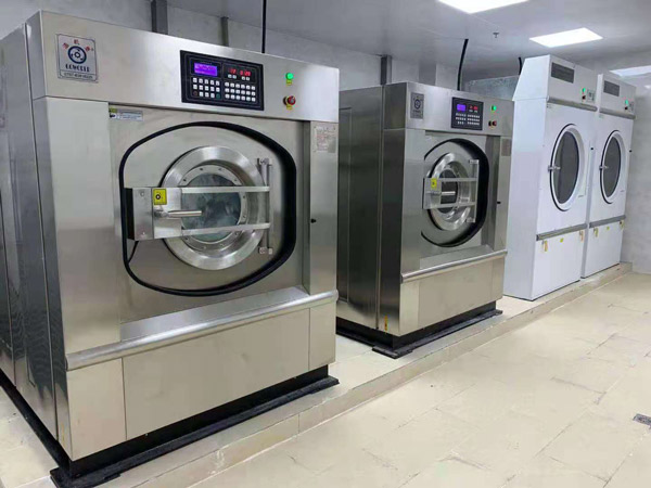 學(xué)校洗衣房設(shè)備的全自動(dòng)洗脫機(jī)怎么使用？